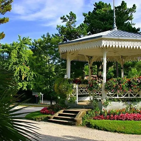 Apartman T2 Au Centre D'arcachon Avec Garage - A Proximite De La Et Des Commerces - Fr-1-420-88 *