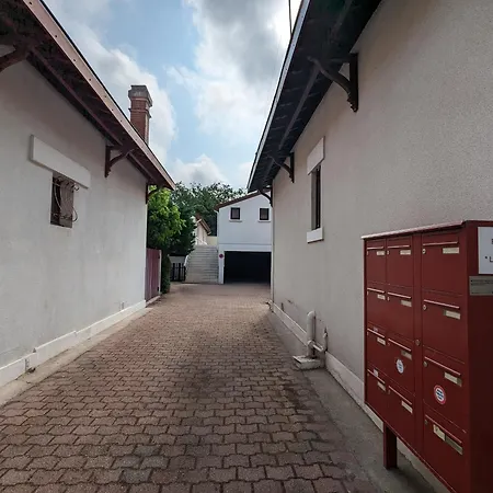 Apartamento T2 Au Centre D'arcachon Avec Garage - A Proximite De La Et Des Commerces - Fr-1-420-88 Arcachón